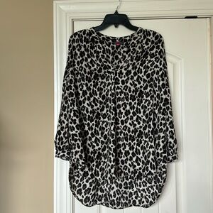 Vince Camuto Animal Print Blouse Size 1x